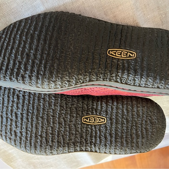 Keen Maryjane Shoes - Size 9.5 - Picture 8 of 8